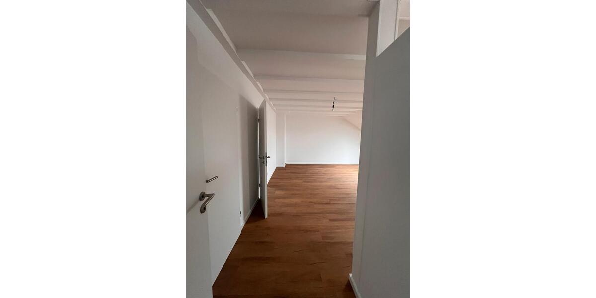 Dachgeschoßwohnung Dormagen Sankt Peter - 2 Zimmer, 50 m&sup2;, 600&euro; | Angebot:25626681