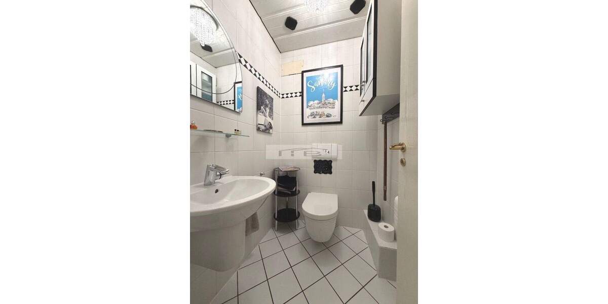 Viel Platz in Hürth-Gleuel: 122 m² Wohnfläche + 94 m² Nutzfläche, mit großem Garten und Garage! 3 zimmer