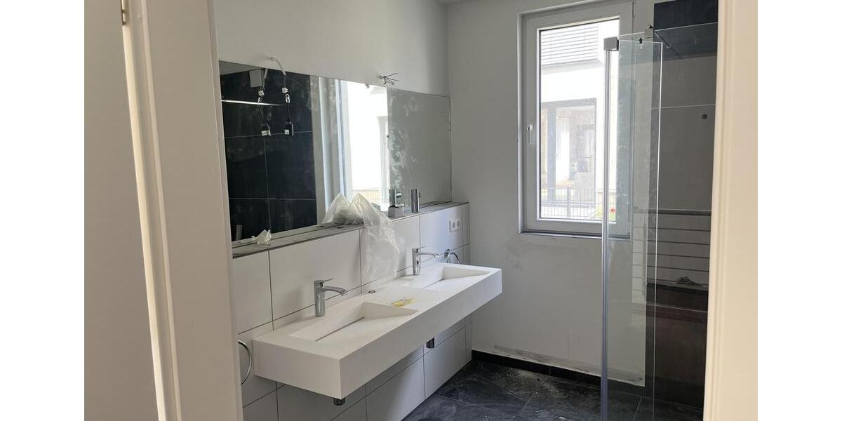Etagenwohnung Köln Kalk - 3 Zimmer, 110 m&sup2;, 2.000&euro; | Angebot:26408974