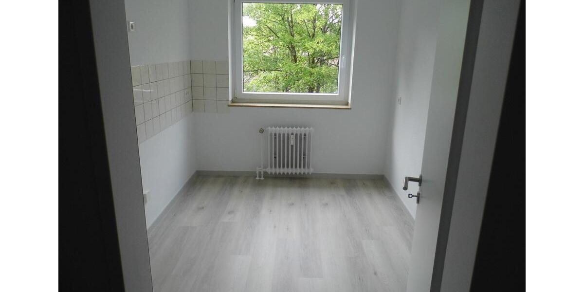 Etagenwohnung Remscheid Gemarkung Bergisch Born - 3 Zimmer, 83 m&sup2;, 199.000&euro; | Angebot:24449017
