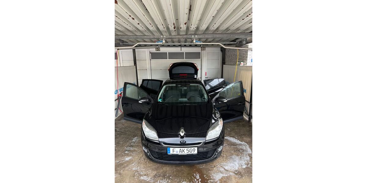 Renault Megane 136.000 km 3.599 &euro; Düsseldorf 40229