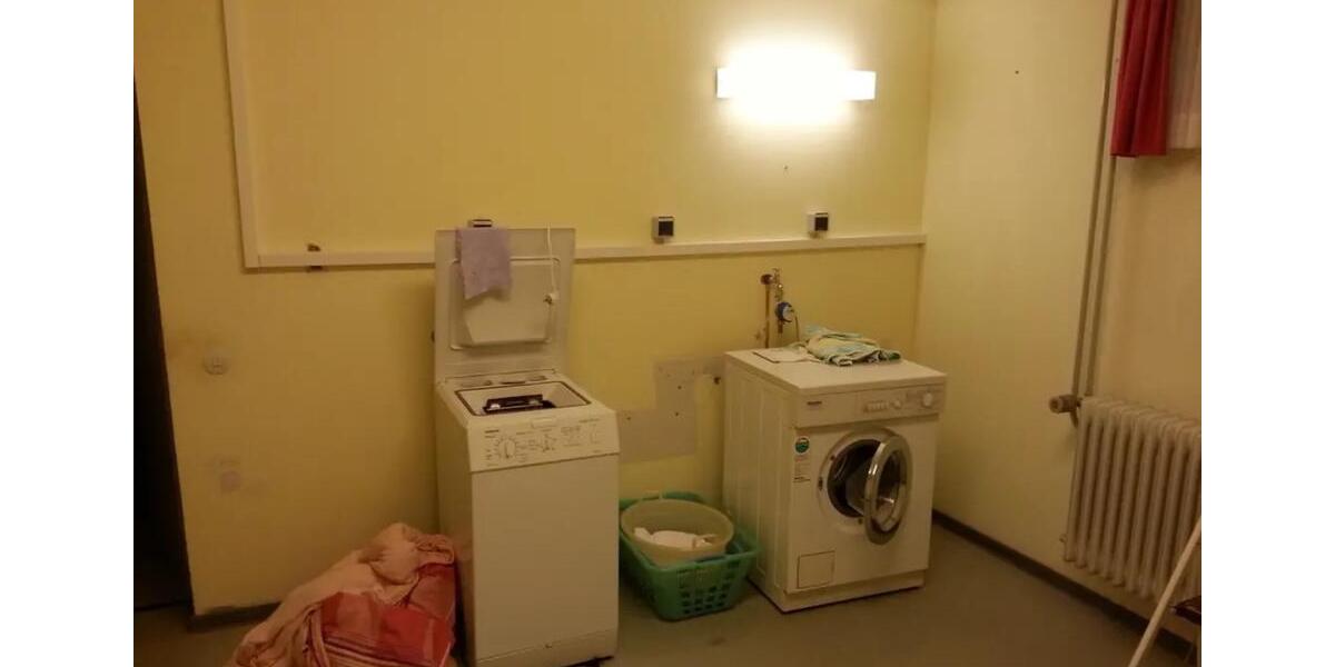 Maisonettenwohnung Solingen - 5 Zimmer, 125 m&sup2;, 1.200&euro; | Angebot:25612802