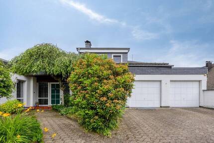 Großes Haus mit Pool in grüner Lage sucht neue Eigentümer - Haus Wermelskirchen / Dhünn Dhünn | Angebot:26949322