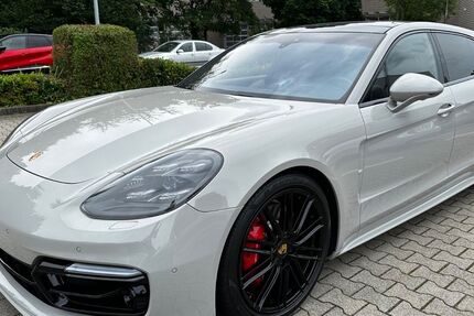 Porsche Panamera 52.270 km 85.800 € Köln 50767