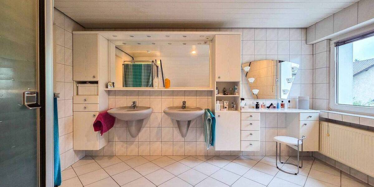 Mehrfamilienhaus, Wohnhaus Troisdorf Bergheim - 8 Zimmer, 449.000&euro; | Angebot:26418232