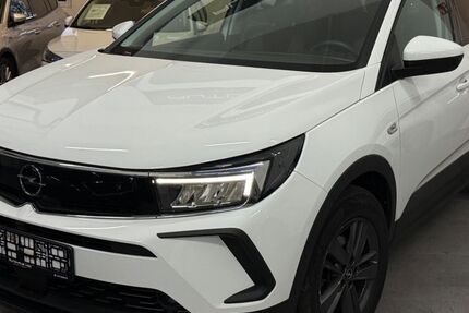 Opel Grandland (X) 100.671 km 16.850 &euro; Remscheid 42859