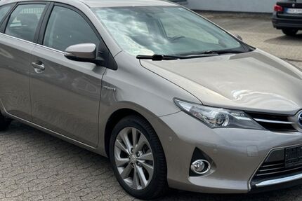 Toyota Auris 56.500 km 12.950 € Bornheim 53332