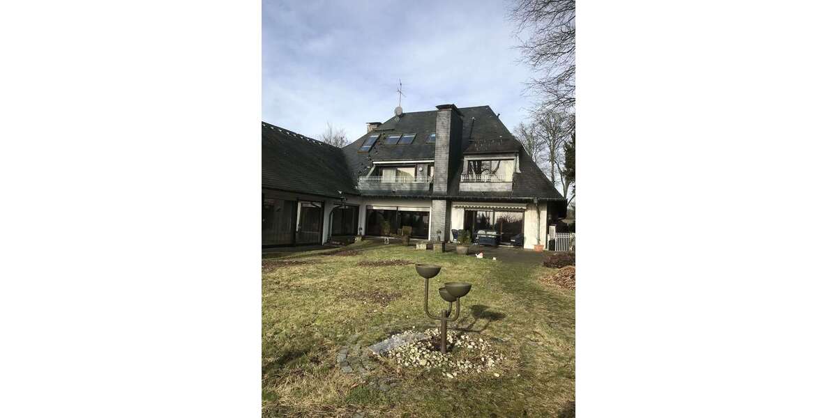 Einfamilienhaus Remscheid Ehringhausen - 10 Zimmer, 508 m&sup2;, 6.000&euro; | Angebot:24341602