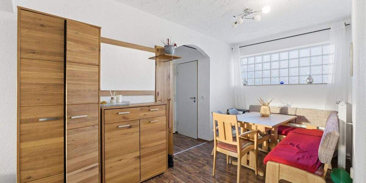 Komfortables Zuhause: 4 Zimmer, Balkon & viel Licht 4 zimmer