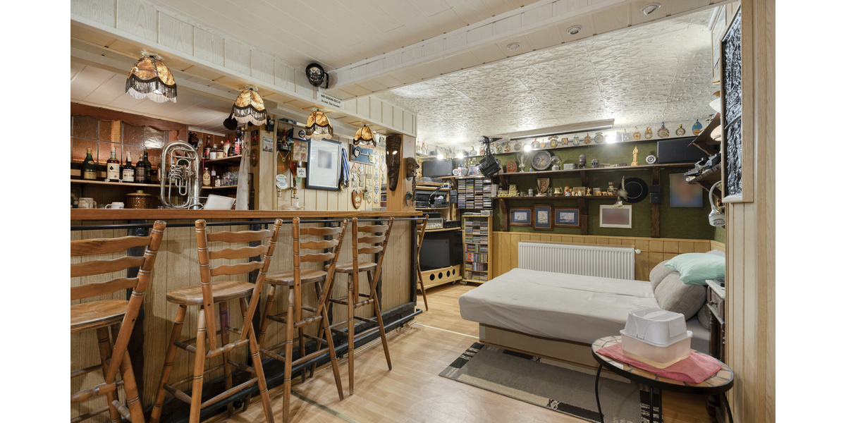 Top gepflegtes Reihenmittelhaus mit gemütlichem Garten, Terrasse und Garage in beliebter Wohnlage - Reihenmittelhaus Pulheim / Brauweiler Brauweiler | Angebot:27285366