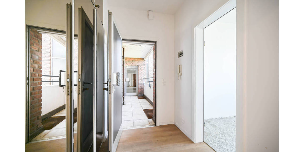 Etagenwohnung Düsseldorf Mörsenbroich - 3 Zimmer, 86 m&sup2;, 299.000&euro; | Angebot:26570402