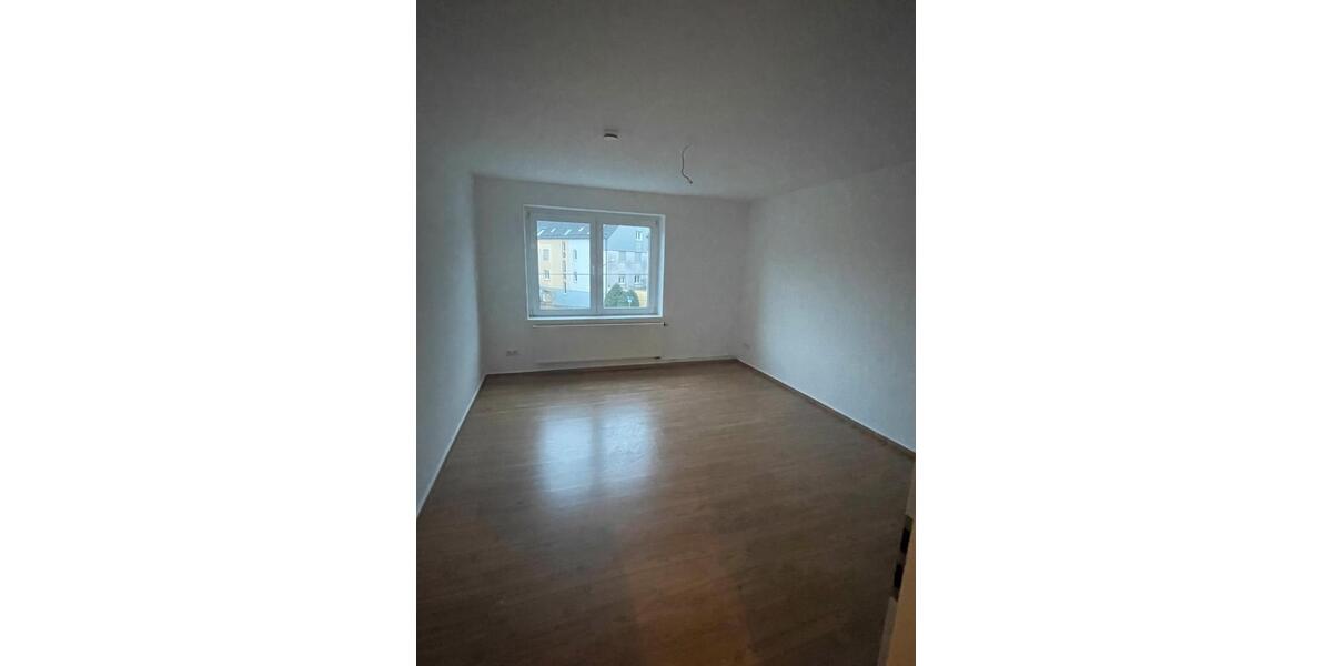 Etagenwohnung Remscheid Gemarkung Bergisch Born - 2 Zimmer, 56 m&sup2;, 450&euro; | Angebot:24982466