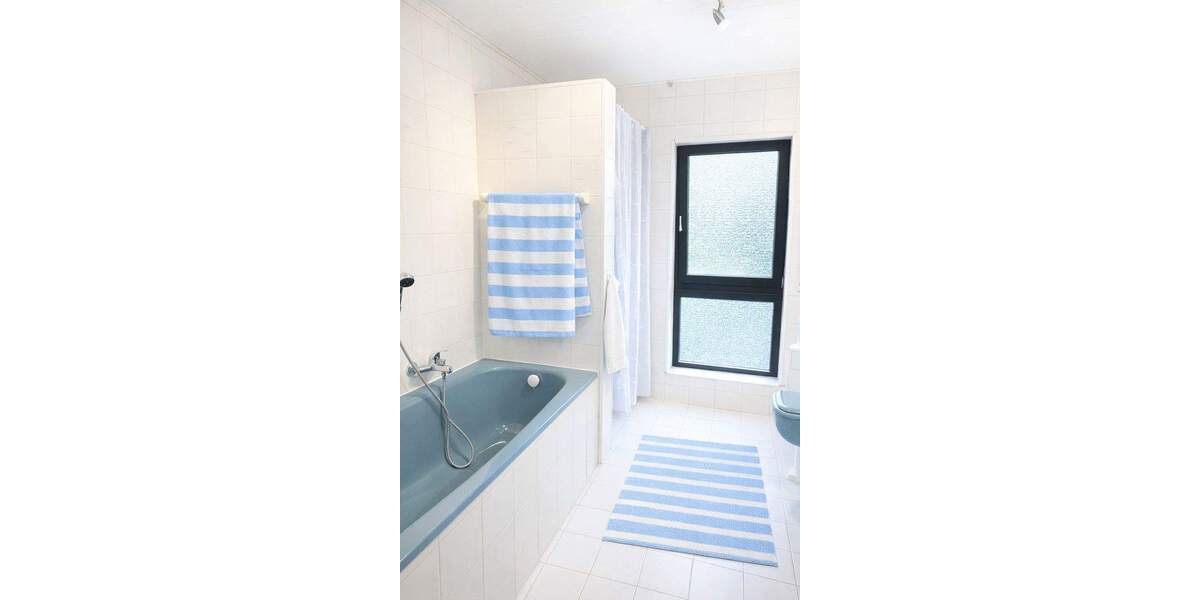 Ruheoase in einzigartiger Feldrandlage im Weißer Rheinbogen (von privat) 6 zimmer