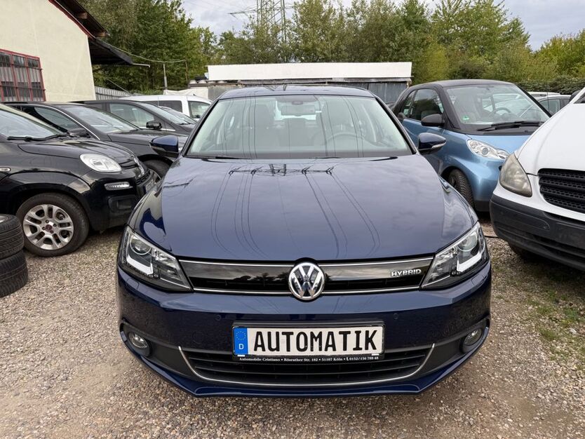 VW Jetta 169.000 km 7.999 € Köln 51107
