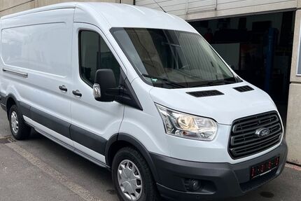Ford Transit 60.659 km 16.990 € Niederkassel 53859