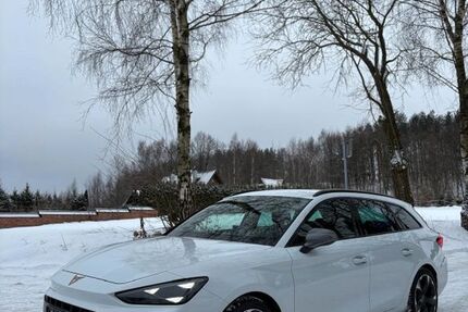 Seat Leon 4.930 km 30.800 &euro; Solingen 42653