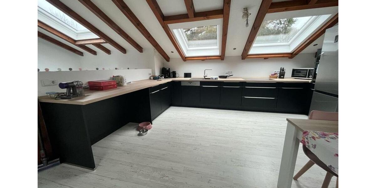 Dachgeschoßwohnung Burscheid - 3 Zimmer, 90 m&sup2;, 1.010&euro; | Angebot:25378677