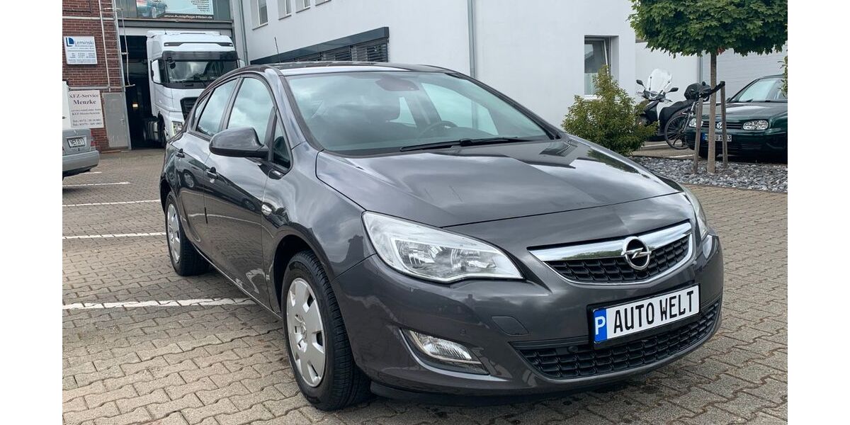 Opel Astra 114.265 km 4.950 &euro; Hilden 40721