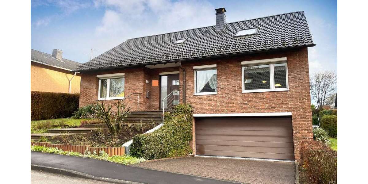 Haus zum Kaufen in Lohmar 498.000 € 125 m² 5 zimmer