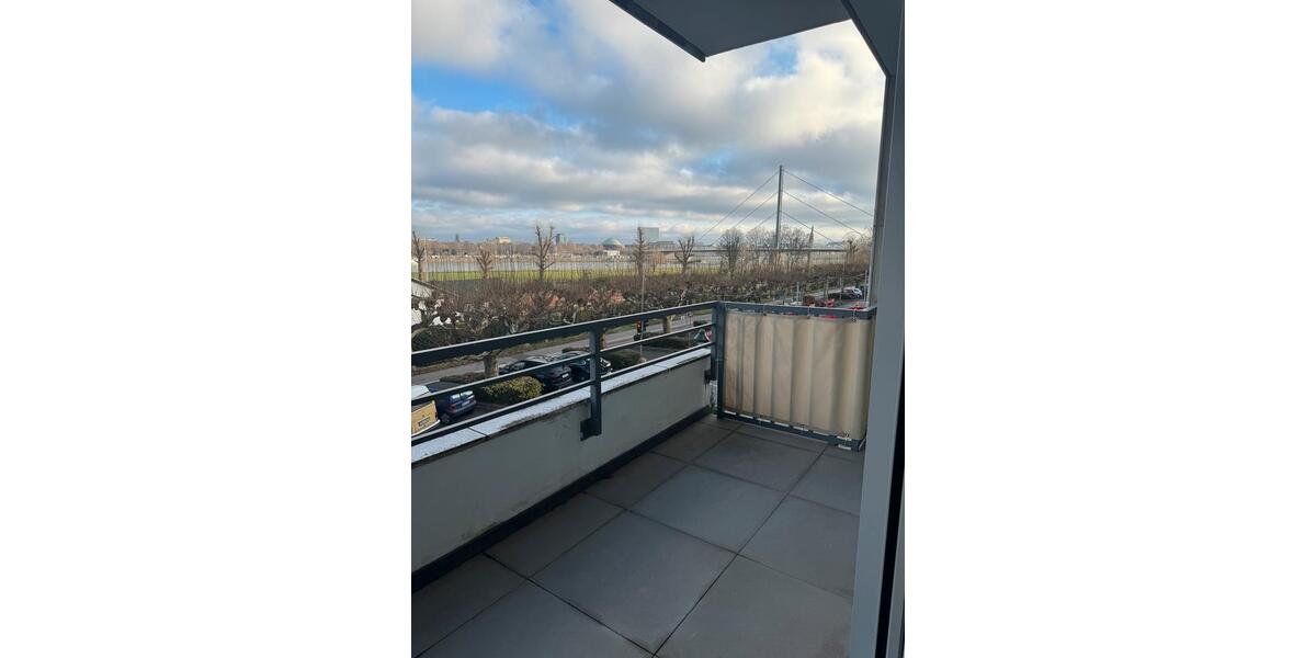 Möblierte Wohnung in Oberkassel mit Rheinblick zu vermieten 2 zimmer