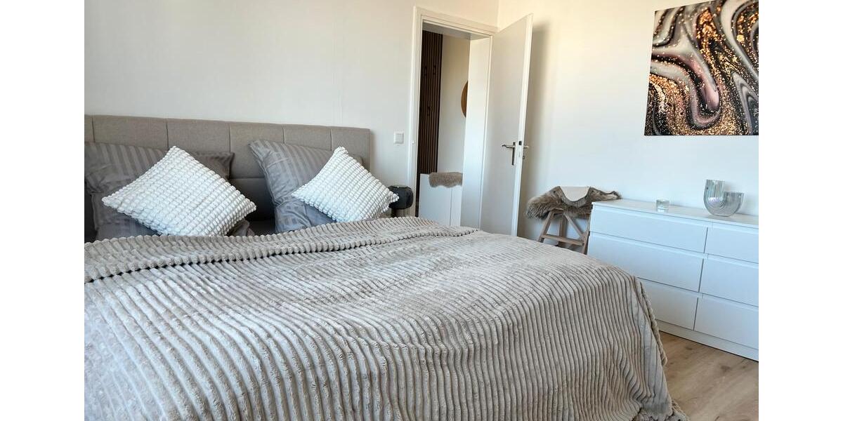Etagenwohnung Düsseldorf Niederkassel - 2 Zimmer, 60 m&sup2;, 1.850&euro; | Angebot:26374084
