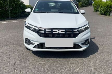 Dacia Sandero 42.000 km 14.150 &euro; Bergisch Gladbach 51465
