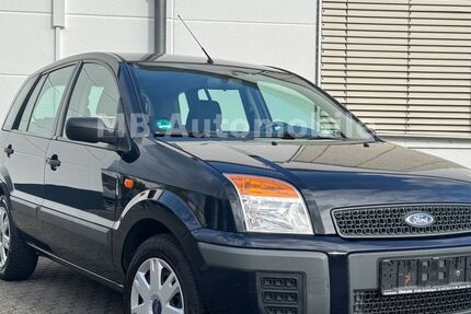 Ford Fusion 62.000 km 3.999 &euro; Troisdorf 53842