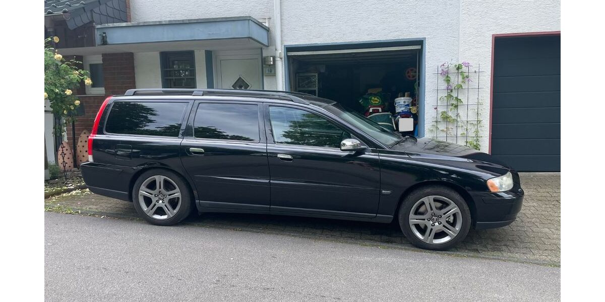 Volvo V70 299.372 km 1.300 &euro; Burscheid 51399