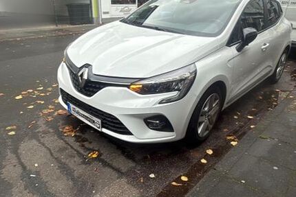 Renault Clio 56.800 km 11.550 € köln 50739
