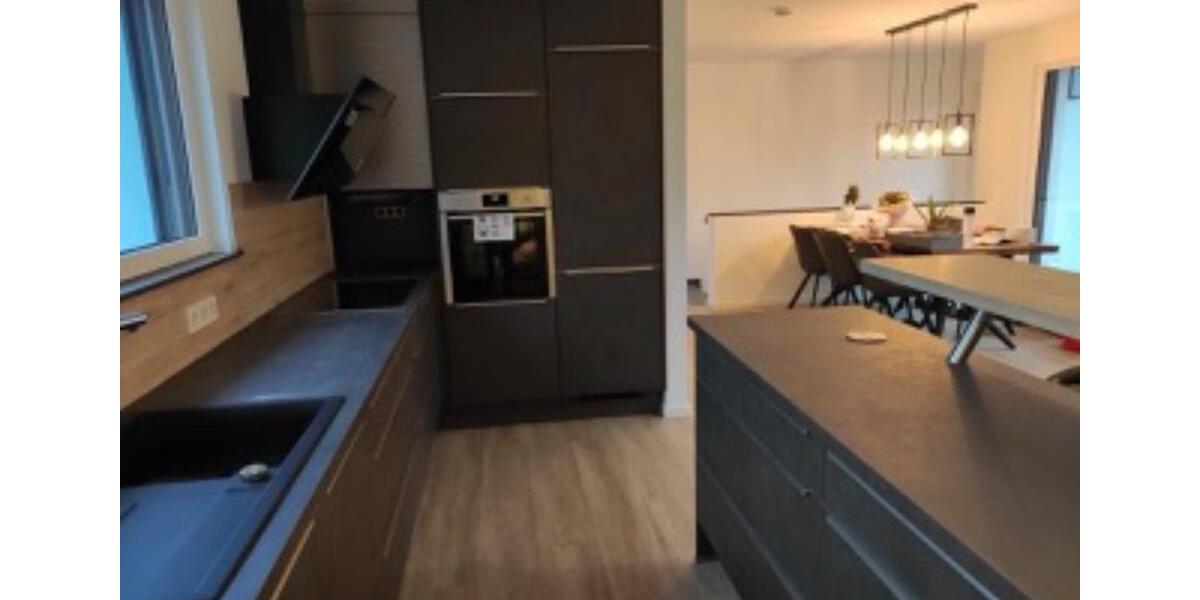 Einfamilienhaus Bergisch Gladbach - 3 Zimmer, 124 m&sup2;, 1.700&euro; | Angebot:25589822