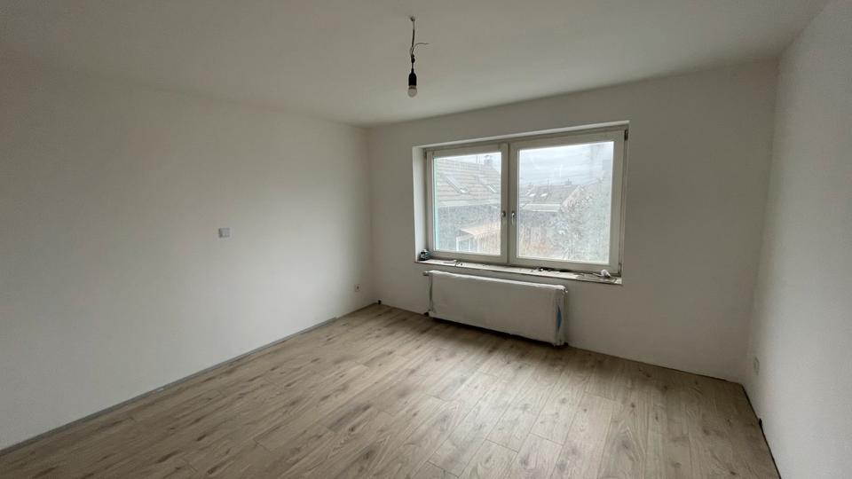 Frisch saniertes Haus mit 80 m2 in Meschenich 3 zimmer