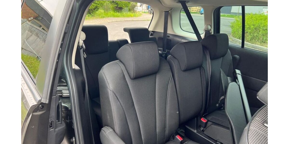 Mazda 5 94.000 km 10.999 &euro; Düsseldorf 40231