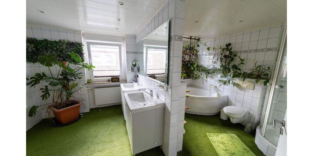 Mehrfamilienhaus, Wohnhaus Remscheid Innen - 1 Zimmer, 320 m&sup2;, 695.000&euro; | Angebot:25175044