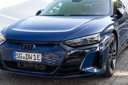 Audi RS e-tron GT 51.000 km 61.990 &euro; Solingen 42699