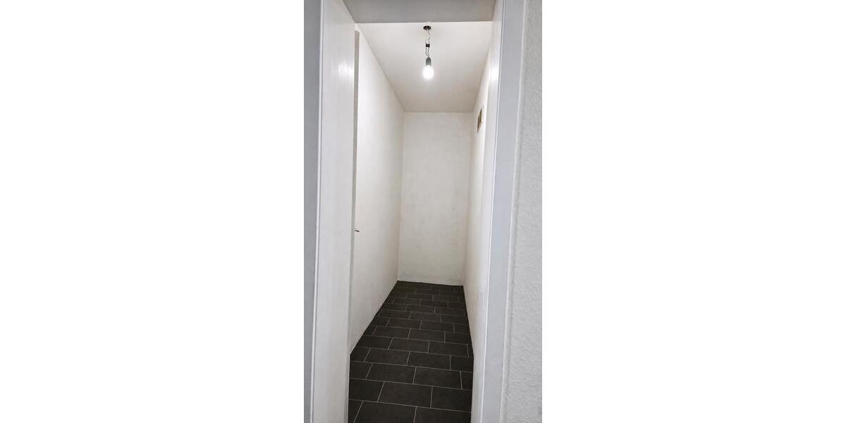 Etagenwohnung Leverkusen - 3 Zimmer, 81 m&sup2;, 129.000&euro; | Angebot:27296050