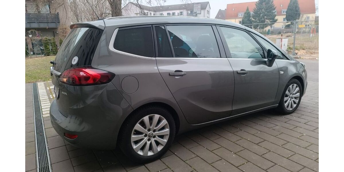 Opel Zafira 137.850 km 8.000 &euro; Leverkusen 51377