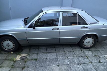 Mercedes-Benz 190 262.390 km 6.900 &euro; Köln 50931