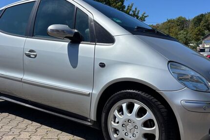Mercedes-Benz A 190 137.000 km 3.770 &euro; Bergisch Gladbach 51469