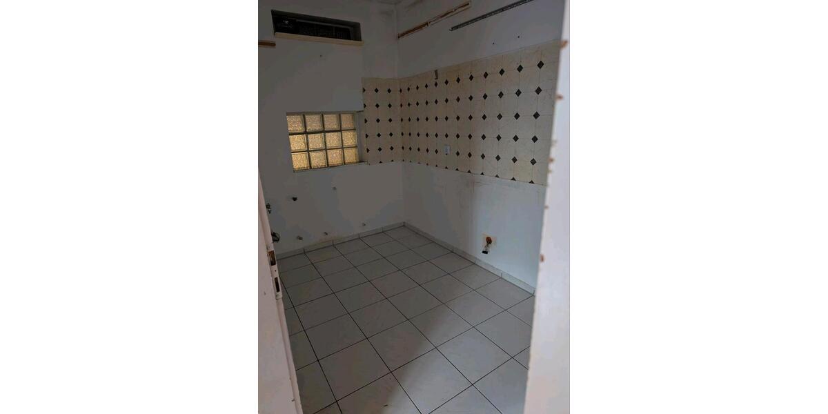 Etagenwohnung Bergheim - 2 Zimmer, 80 m&sup2;, 980&euro; | Angebot:26355555