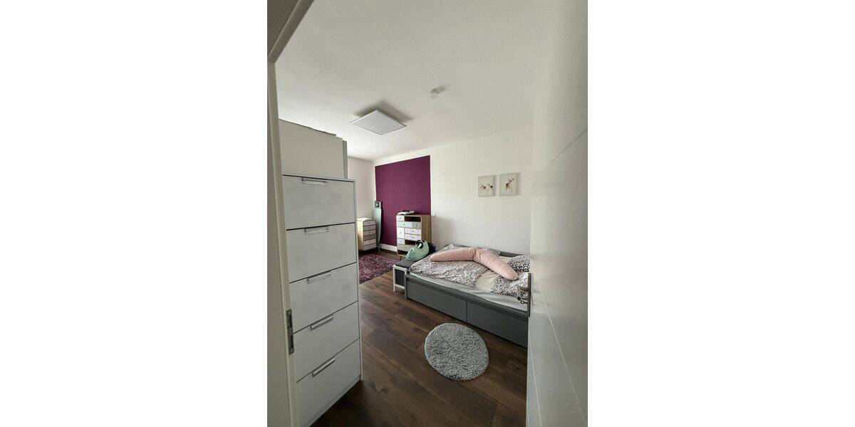 Etagenwohnung Hilden - 3 Zimmer, 83 m&sup2;, 1.050&euro; | Angebot:26879234