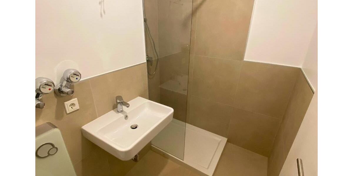 Frisch renovierte stilvolle 2 Zimmer Wohnung in Köln Raderthal mit Parkett und Stellplatz 2 zimmer