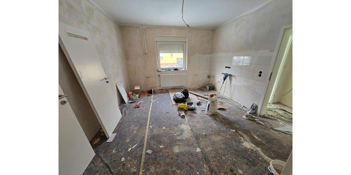 Sanierte Wohnung mit Dielenboden in Düsseldorf-Reisholz 2 zimmer