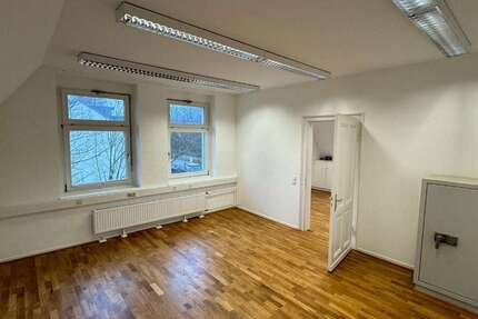 Büro in Leverkusen 489 € 32 m² zimmer