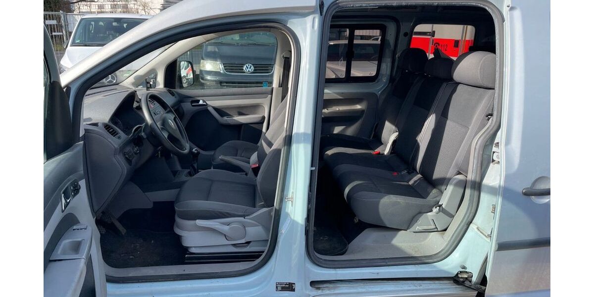 VW Caddy 170.542 km 3.800 &euro; Düsseldorf 40233