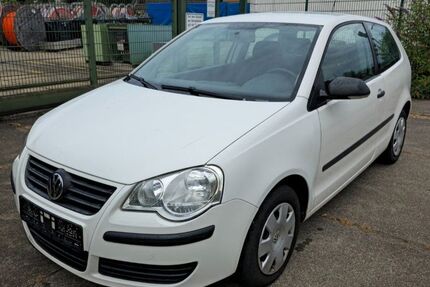 VW Polo 168.000 km 2.499 € Ratingen 40880