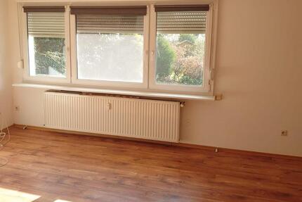 Wohnung Remscheid Lüttringhausen - 3 Zimmer, 100 m&sup2;, 650&euro; | Angebot:25884369