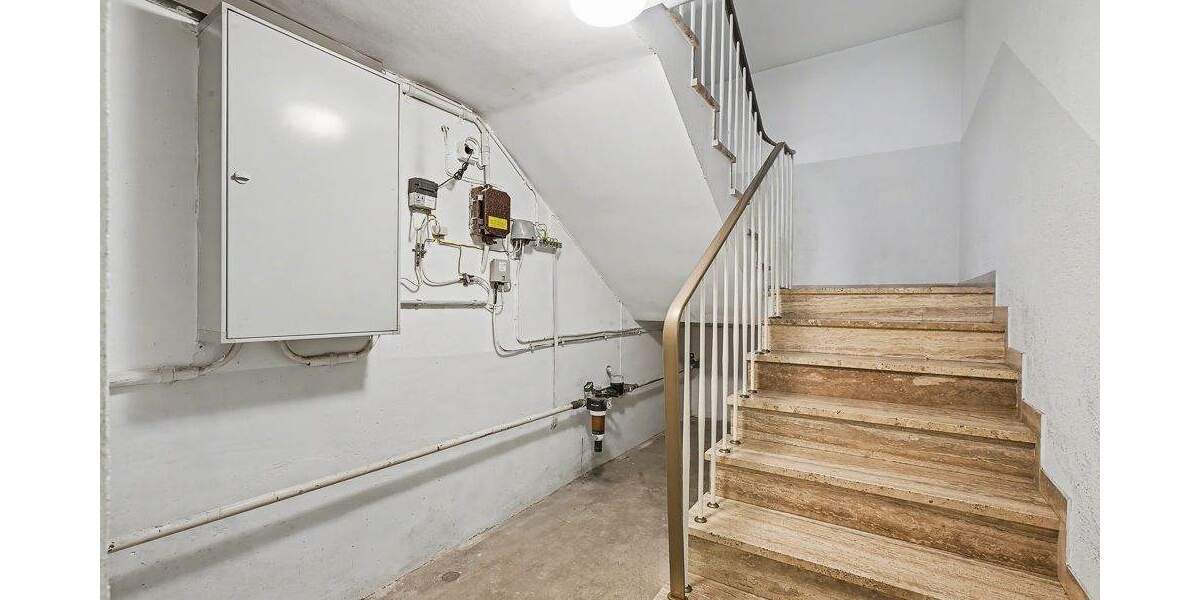 Solides 3-Familienhaus in ruhiger Lage von Pulheim - im südlichen Bereich von Stommeln 8 zimmer