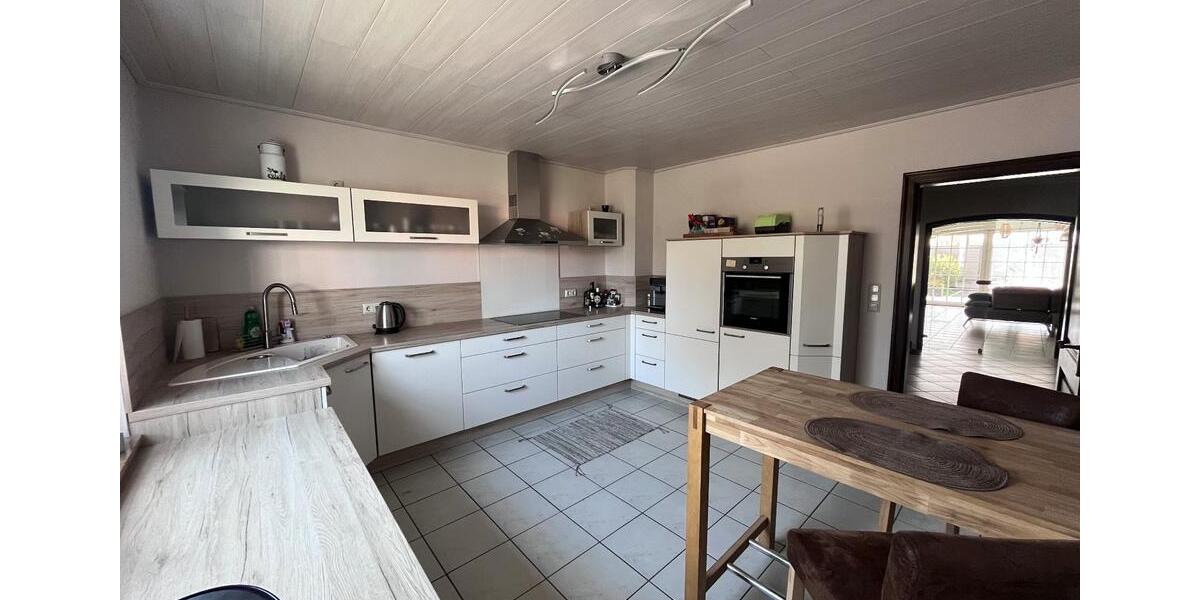 Einfamilienhaus Bergheim - 4 Zimmer, 167 m&sup2;, 2.080&euro; | Angebot:25899926