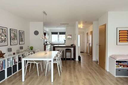 Wohnung Köln Lindenthal - 5 Zimmer, 161 m&sup2;, 2.400&euro; | Angebot:25246701