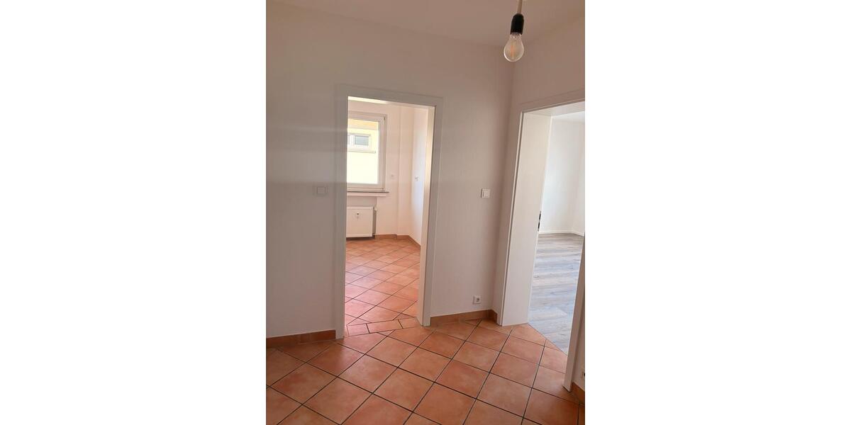 Etagenwohnung Leverkusen Schlebusch - 2 Zimmer, 65 m&sup2;, 950&euro; | Angebot:26320456